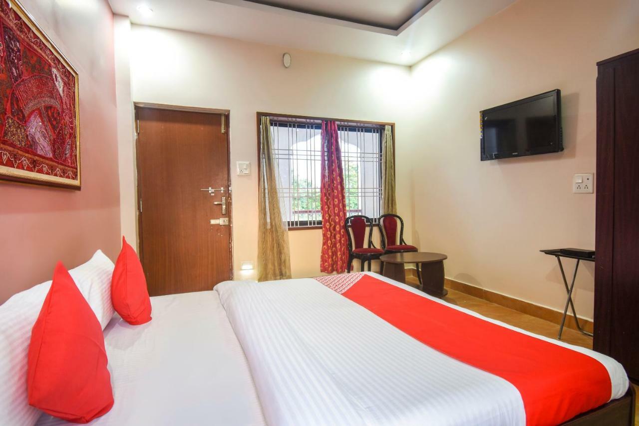 Oyo 47464 Hotel The Country Club Bilāspur Exterior foto